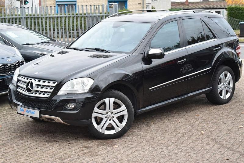Schwarz Gebraucht 2009 Mercedes ML420 SUV | 5.990 € (Superpreis) - Bild 1/4