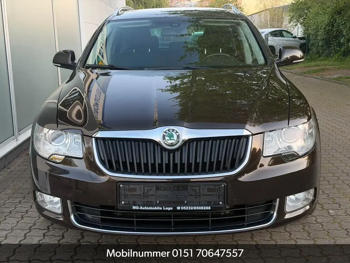 Używany Skoda Superb Elegance 160 KM (117 kW) 2012 Brązowy Kombi