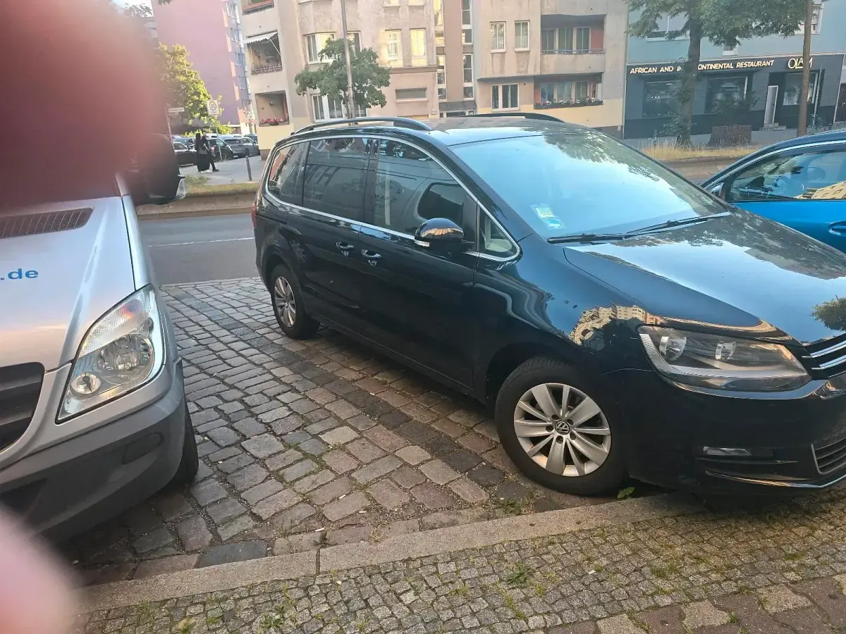 Gebraucht VW Sharan 150 PS (110 kW) 2011 Schwarz Van / Kleinbus