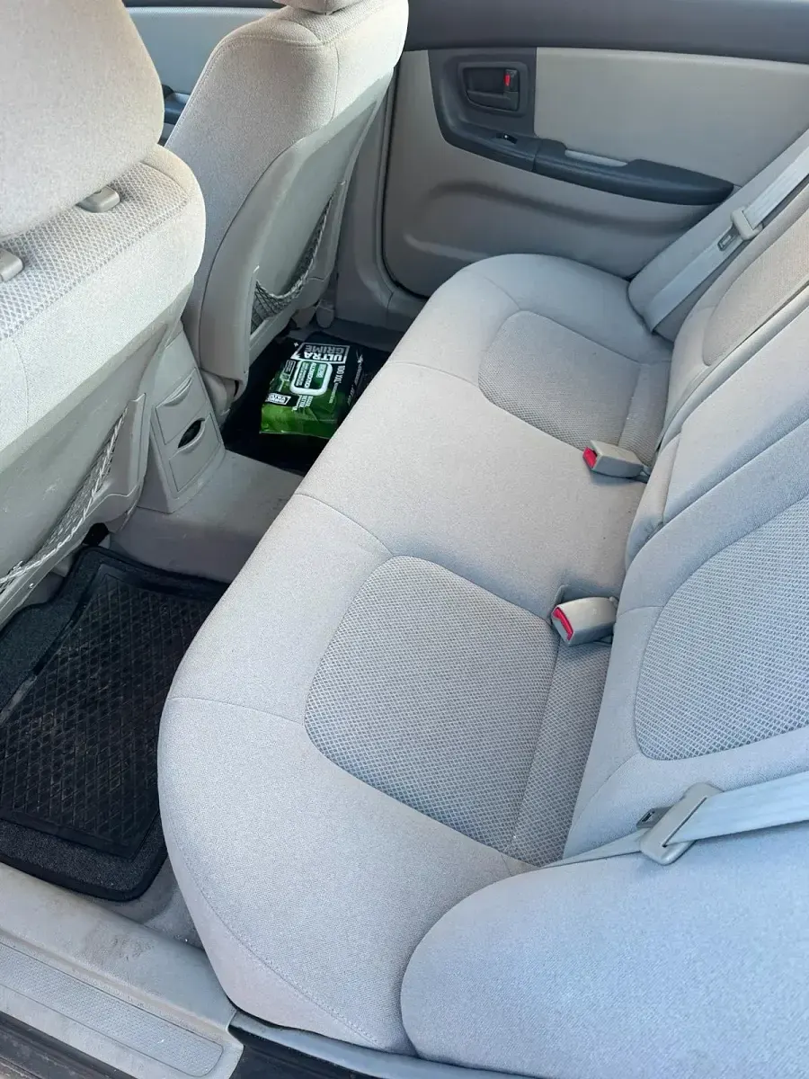 Używany Kia Cerato 140 KM (102 kW) 2006 Szary Sedan/Limuzyna