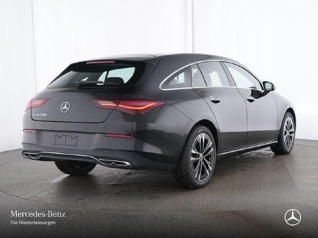 Schwarz Gebraucht 2024 Mercedes CLA200 Shooting Brake Progressive Kombi | 28.390 € (Superpreis) - Bild 1/4