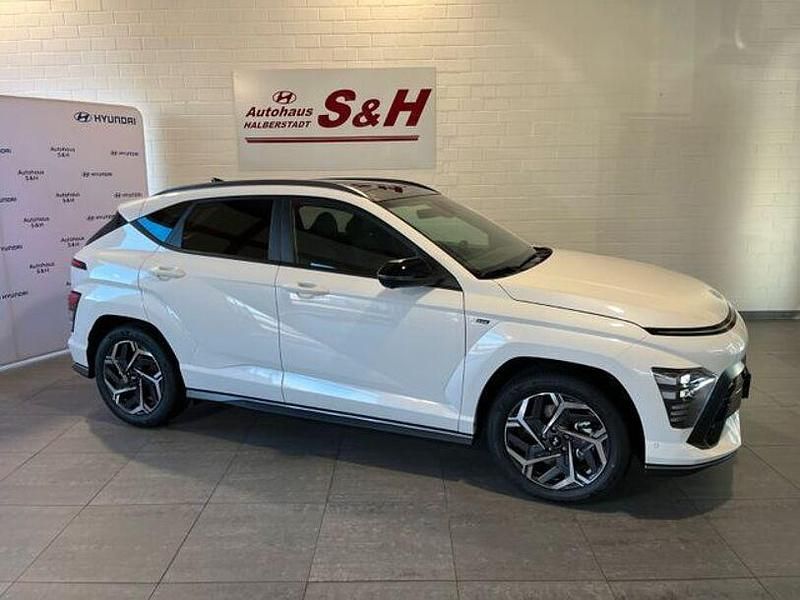 Weiß Gebraucht 2023 Hyundai Kona N Line SUV | 28.990 € (Guter Preis) - Bild 1/4