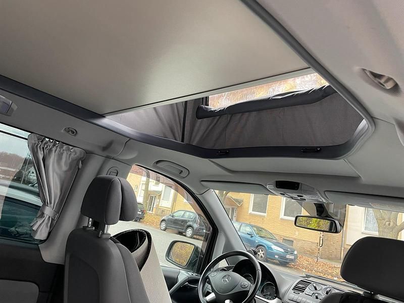 Gebraucht Mercedes Viano 140 PS (102 kW) 2013 Grau Van / Kleinbus