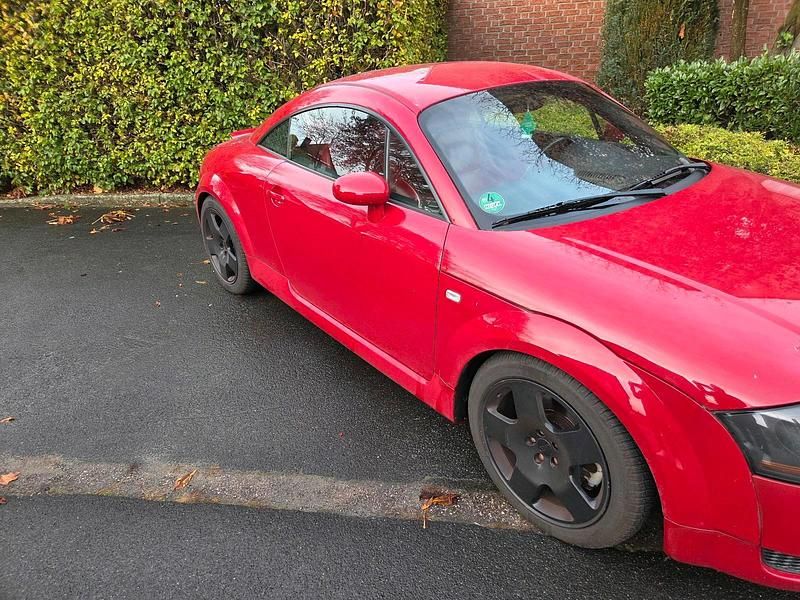 Rot Gebraucht 2001 Audi TT Coupé | 3.700 € (Guter Preis) - Bild 1/4
