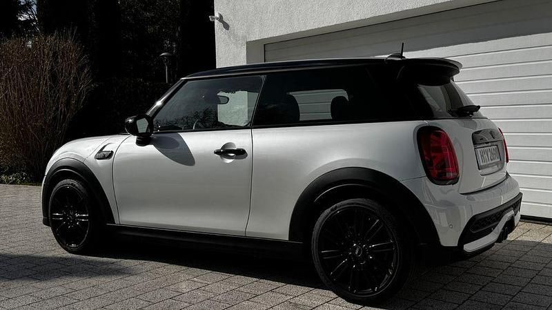 Gebraucht Mini Cooper S 178 PS (130 kW) 2023 Weiß Kleinwagen
