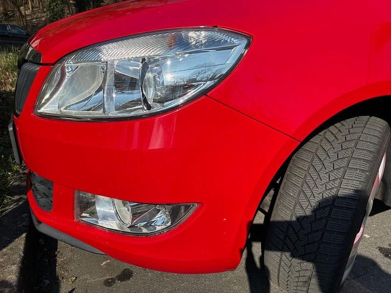Gebraucht Skoda Fabia Elegance 105 PS (77 kW) 2011 Rot Kleinwagen