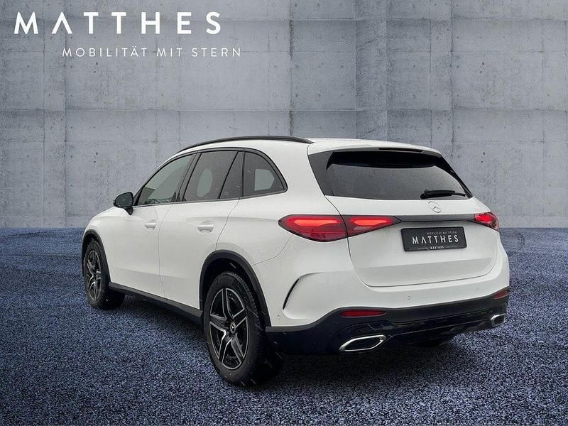 Gebraucht Mercedes GLC220 AMG 197 PS (144 kW) 2025 Weiß SUV