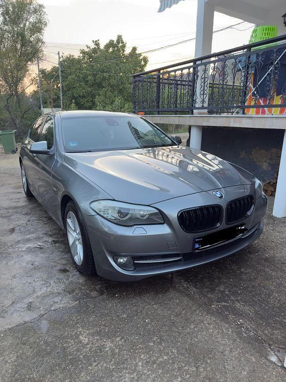 Grau Gebraucht 2010 BMW 523 Limousine | 11.500 € (Fairer Preis) - Bild 1/4