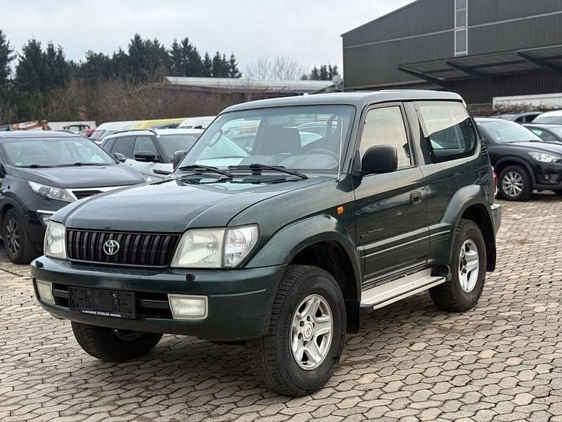Grün Gebraucht 2000 Toyota Land Cruiser SUV | 6.950 € (Superpreis) - Bild 1/4