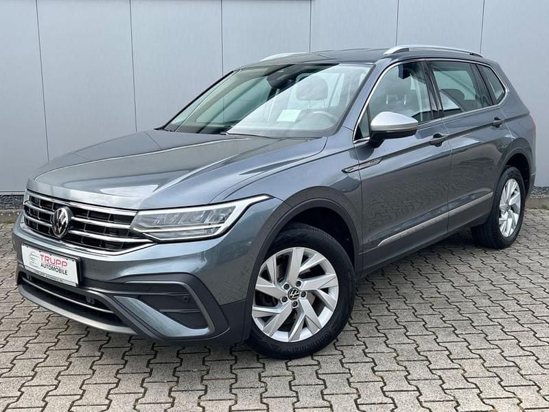 Grau Gebraucht 2022 VW Tiguan Allspace R SUV | 30.950 € (Guter Preis) - Bild 1/4