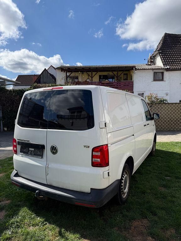 Gebraucht VW Transporter 150 PS (110 kW) 2016 Weiß Van