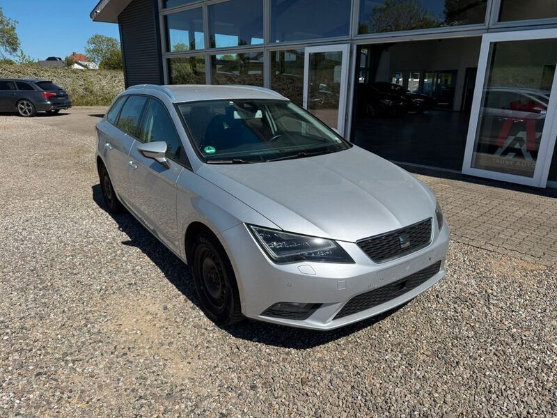 Silber Gebraucht 2015 Seat Leon ST Style Kombi | 4.500 € (Fairer Preis) - Bild 1/4