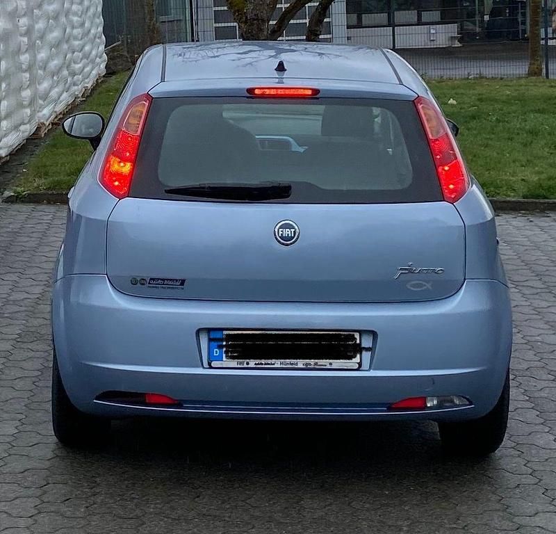 Gebraucht Fiat Punto Dynamic 75 PS (55 kW) 2006 Blau Kleinwagen