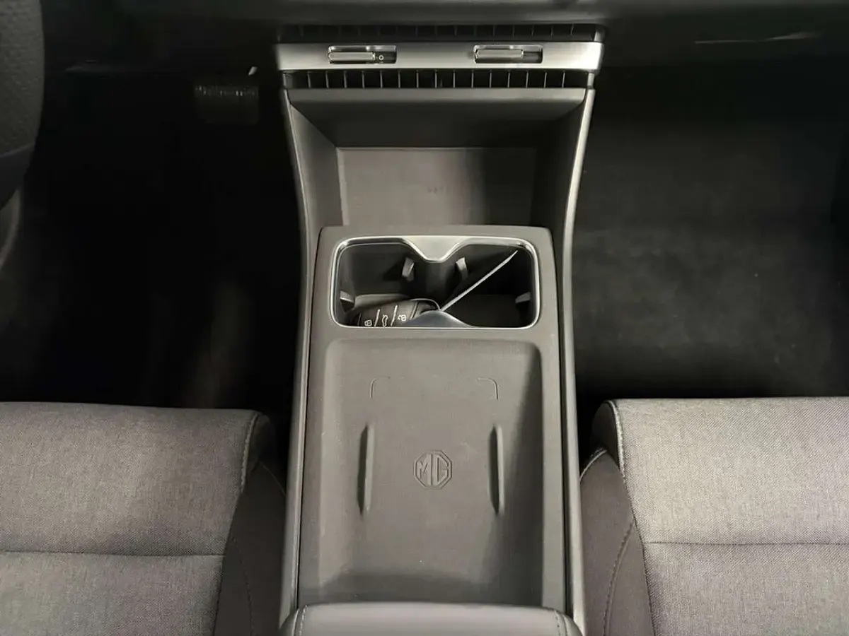 Neu MG MG4 EV 160 kW (218 PS) 2026 Camden grey Kleinwagen