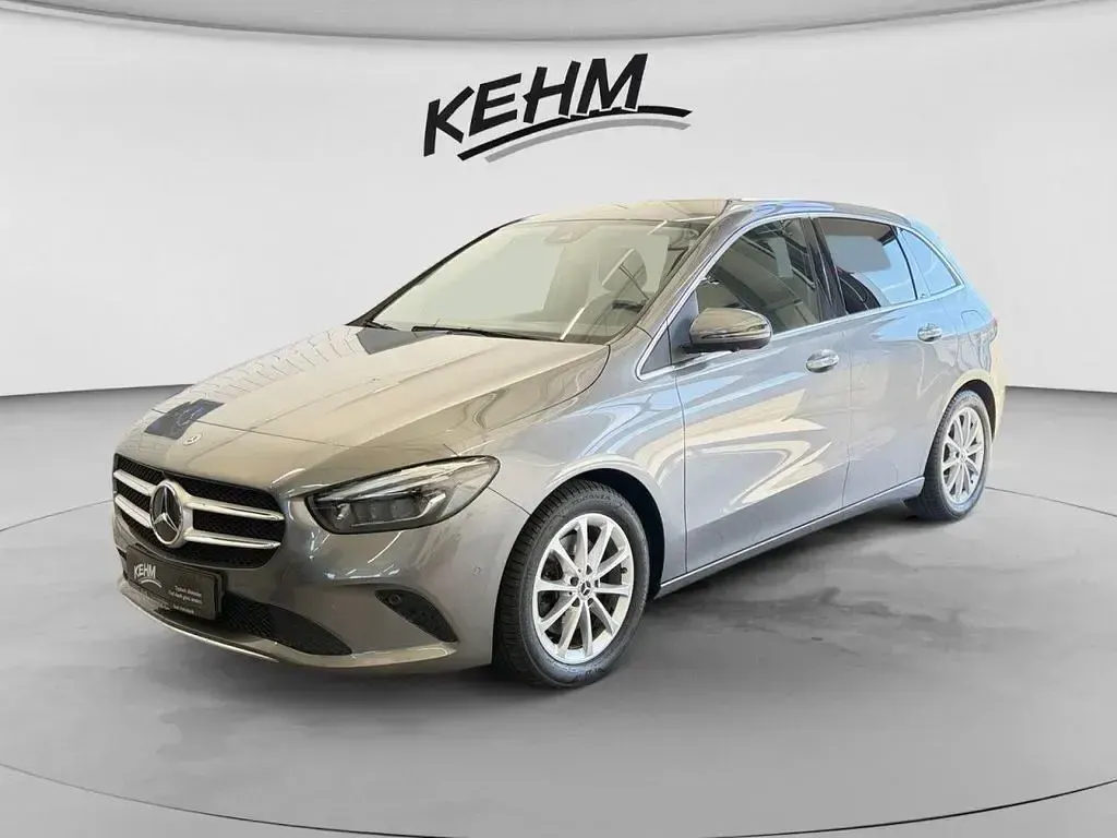 Gebraucht Mercedes B220 Progressive 190 PS (139 kW) 2019 Mountain grau (metallic) Kleinwagen