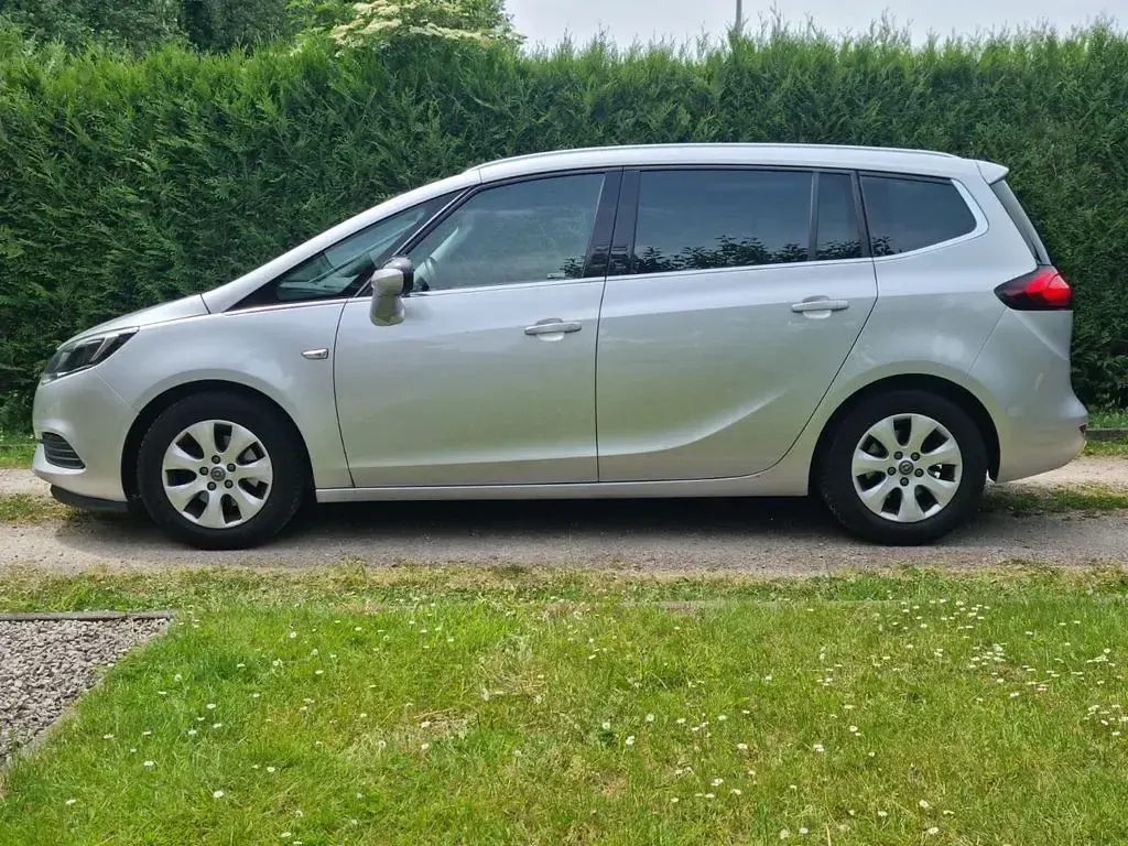 Gebraucht Opel Zafira Tourer Edition+ 120 PS (88 kW) 2017 Silber Van / Kleinbus
