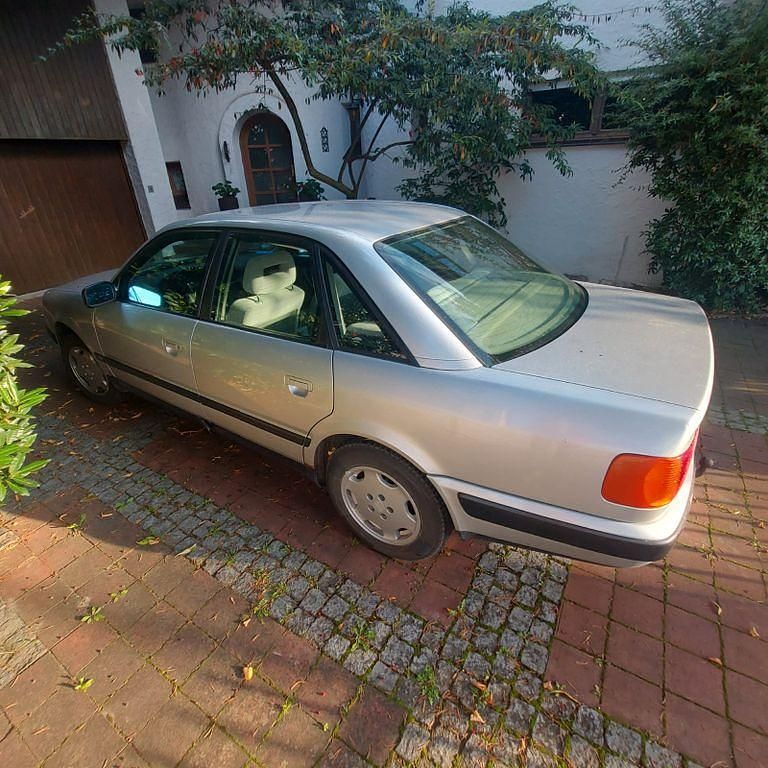 Silber Gebraucht 1993 Audi 100 Limousine | 2.100 € - Bild 1/4