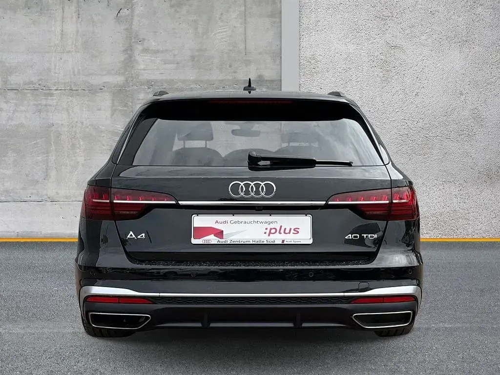 Second-hand Audi A4 S-Line 204 CP (150 kW) 2023 Negru Break
