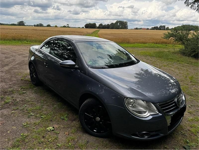 Grau Gebraucht 2009 VW Eos Cabrio | 4.150 € (Guter Preis) - Bild 1/4