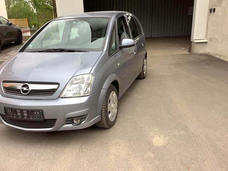 Gebraucht Opel Meriva Edition 105 PS (77 kW) 2006 Silber Van / Kleinbus