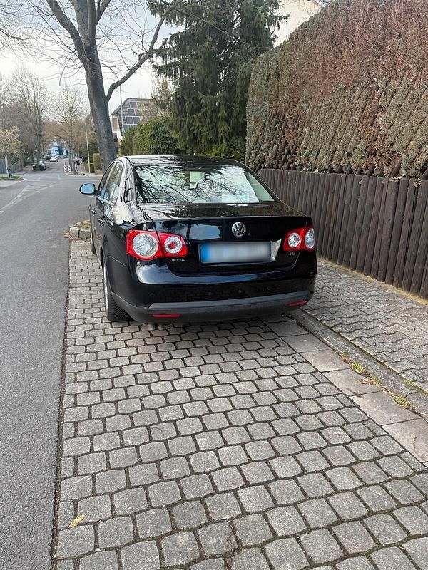 Gebraucht VW Jetta 140 PS (102 kW) 2007 Schwarz Limousine