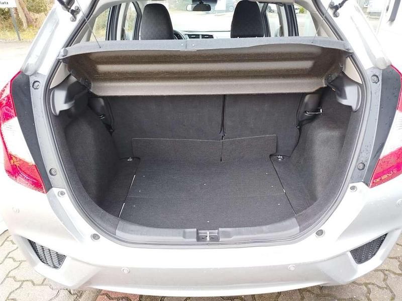 Gebraucht Honda Jazz Comfort 102 PS (75 kW) 2017 Lunar silver metallic Kleinwagen