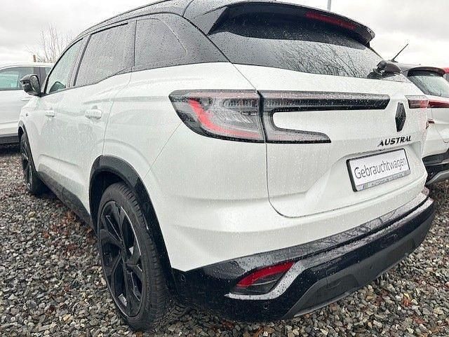 Gebraucht Renault Austral Esprit Alpine 158 PS (116 kW) 2023 Perlmuttweiß metallic, black SUV