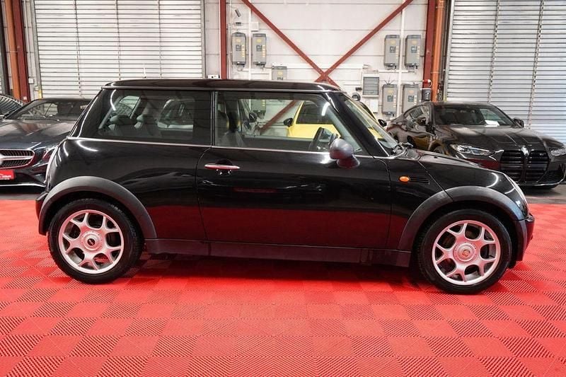 Gebraucht Mini ONE 90 PS (66 kW) 2004 Schwarz Kleinwagen