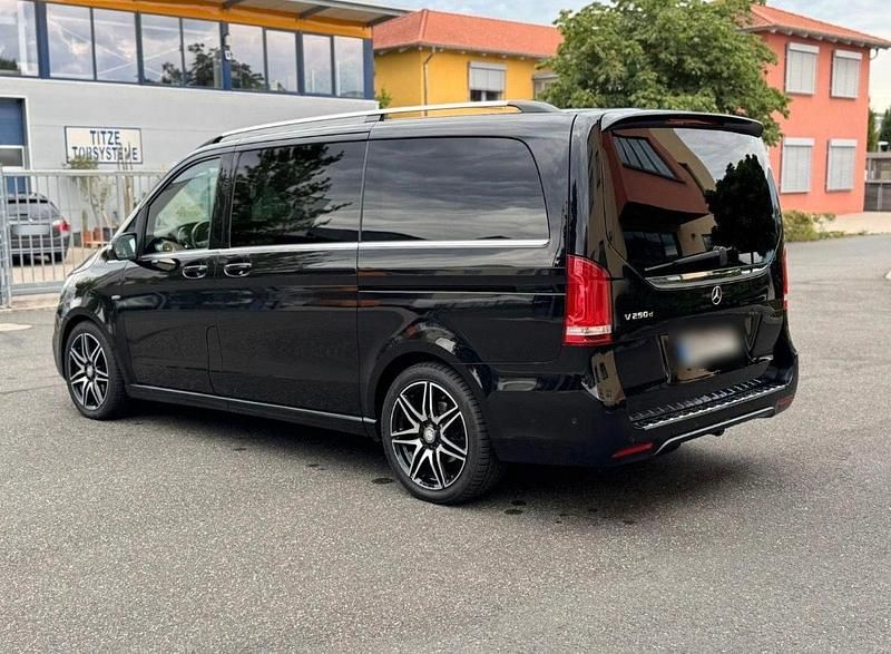 Gebraucht Mercedes V250 190 PS (139 kW) 2016 Schwarz Van / Kleinbus