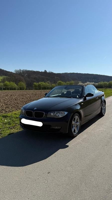 Schwarz Gebraucht 2008 BMW 118 Cabriolet Cabrio | 5.750 € (Fairer Preis) - Bild 1/4