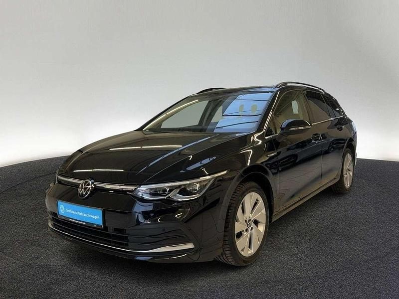 Gebraucht VW Golf VIII Style 190 PS (139 kW) 2022 2t deep black perleffekt Kombi
