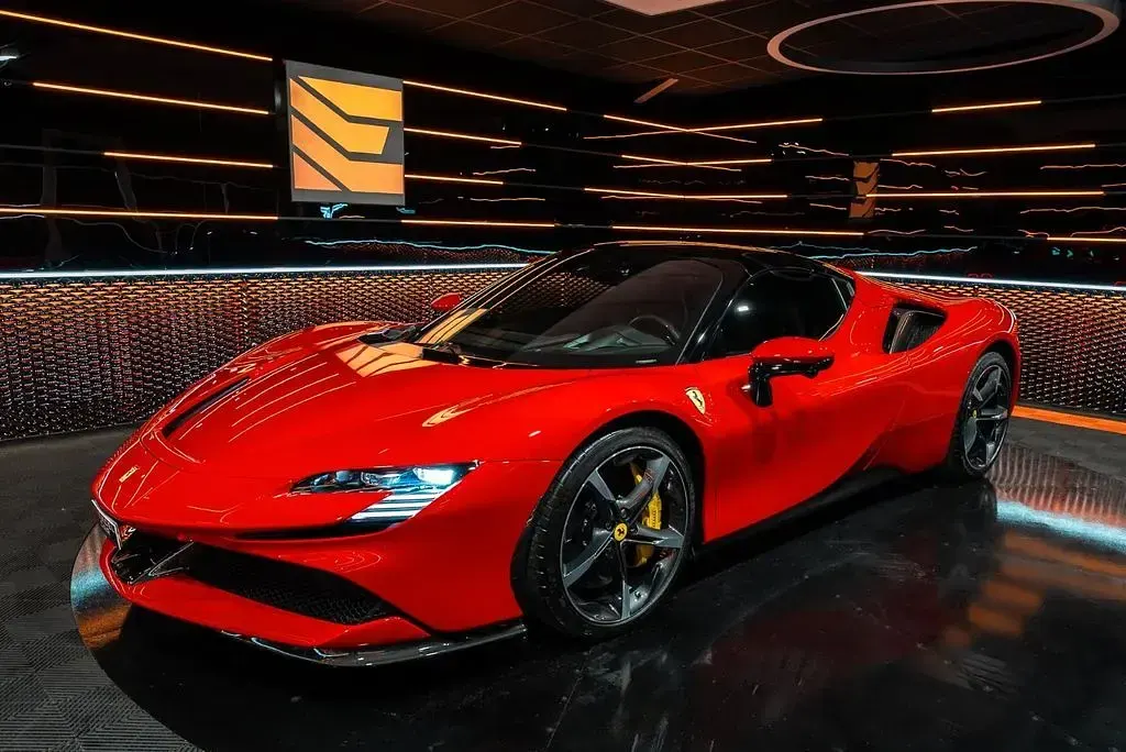 Gebraucht Ferrari SF90 999 PS (734 kW) 2023 Rot Cabrio