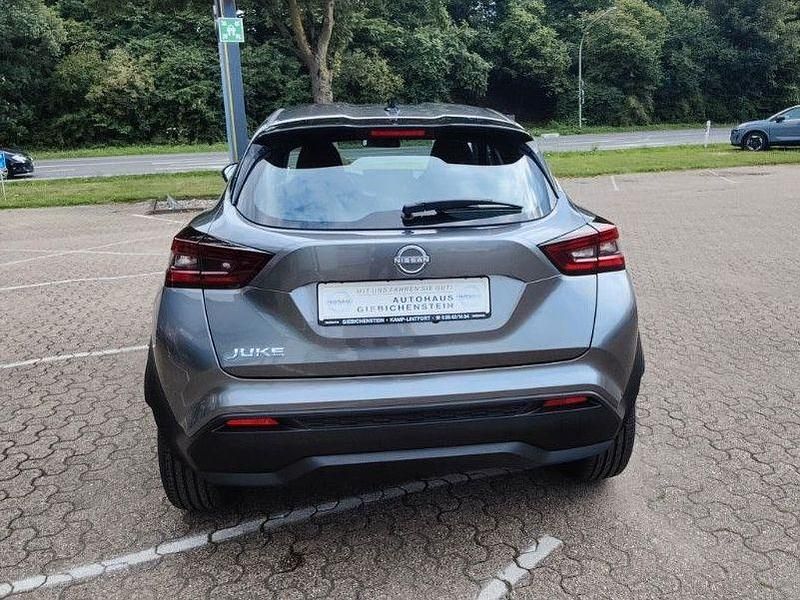 Neu Nissan Juke Acenta 114 PS (83 kW) 2025 Grau SUV
