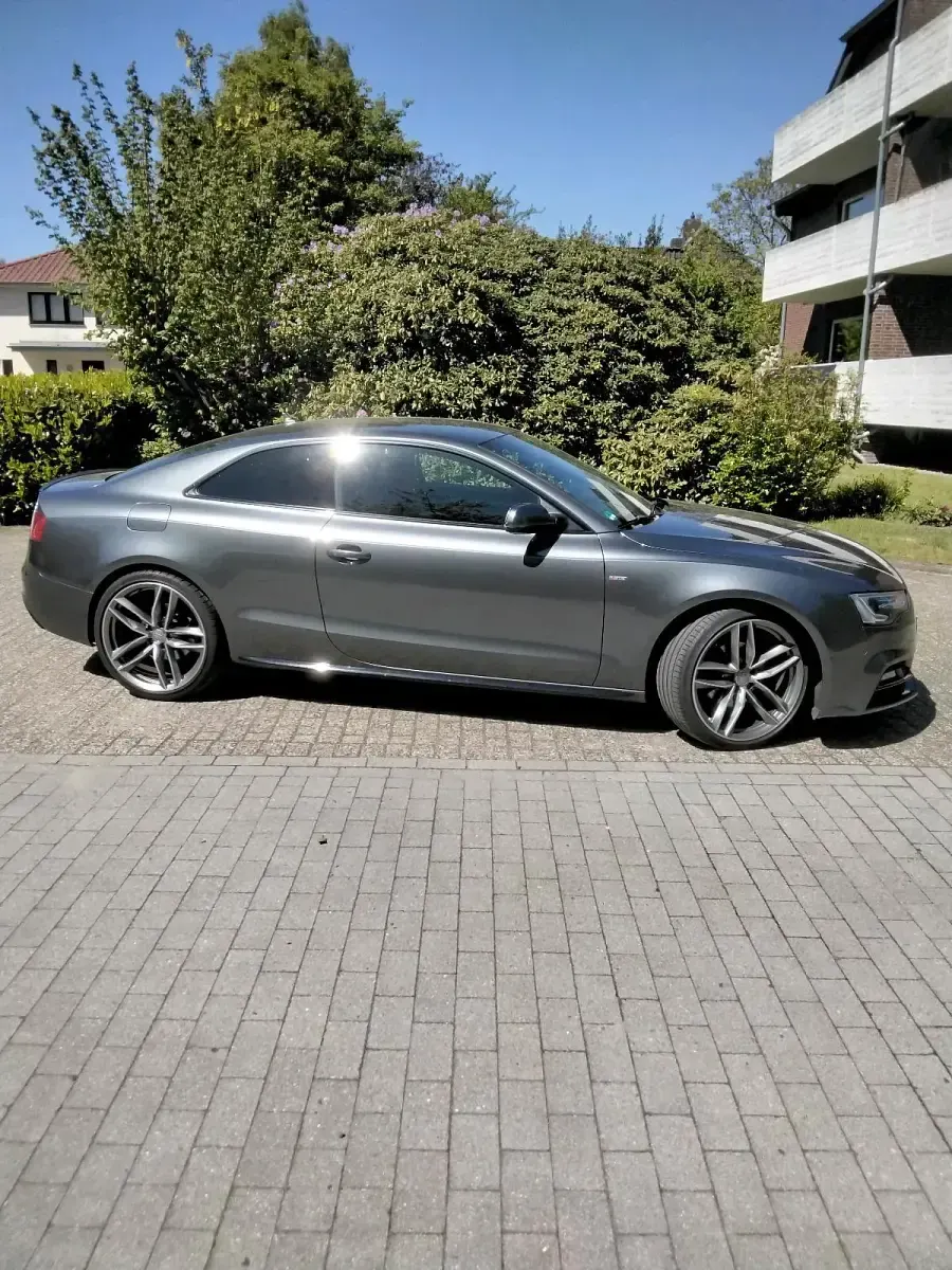 Używany Audi A5 S-Line 177 KM (130 kW) 2016 Szary Coupe