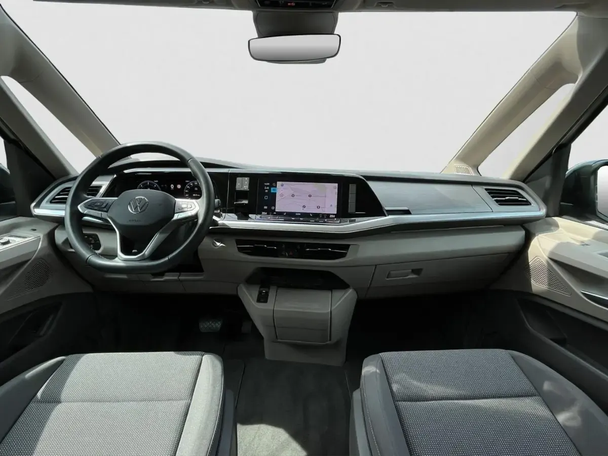 Gebraucht VW Multivan Life 150 PS (110 kW) 2025 Indiumgrau metallic (metallic) Van / Kleinbus
