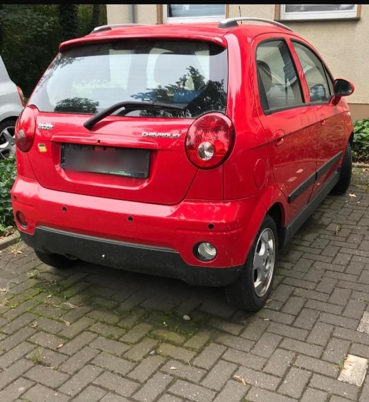 Gebraucht Chevrolet Matiz 54 PS (39 kW) 2008 Rot Kleinwagen