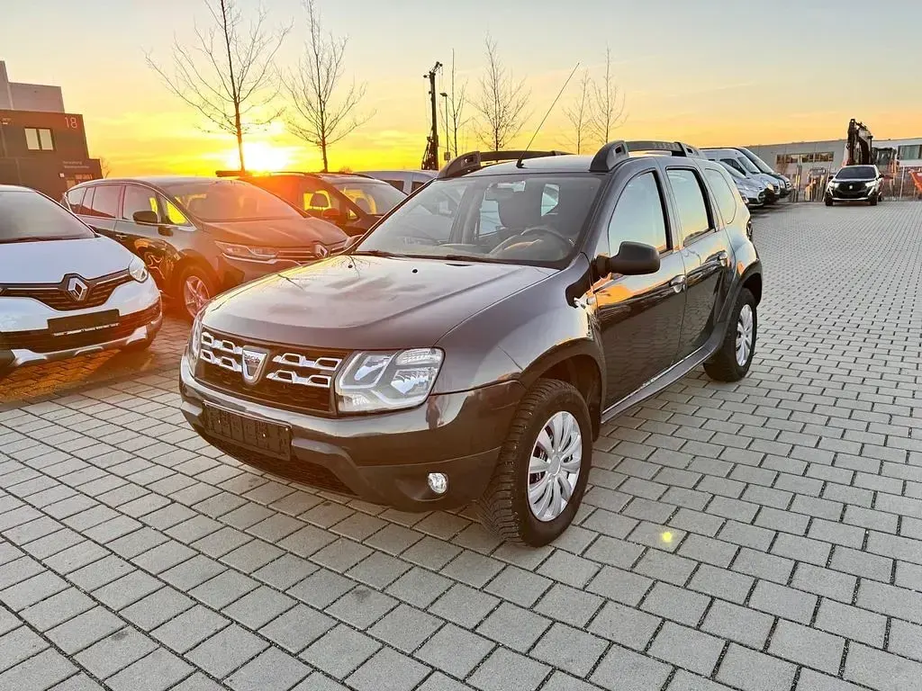 Gebraucht Dacia Duster 109 PS (80 kW) 2017 Grau SUV