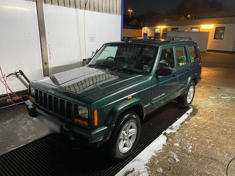 Gebraucht Jeep Cherokee 173 PS (127 kW) 2000 Grün SUV