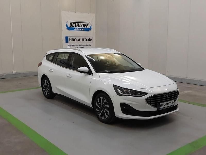 Gebraucht Ford Focus Titanium 116 PS (85 kW) 2023 Weiß Limousine