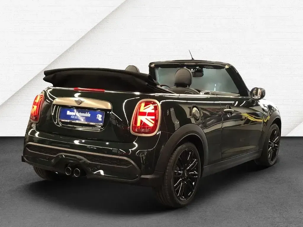Gebraucht Mini Cooper Cabriolet 178 PS (130 kW) 2024 Grün / rebel green Cabrio