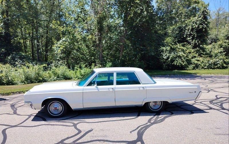 Gebraucht Chrysler Newport 290 PS (213 kW) 1968 Weiß Limousine