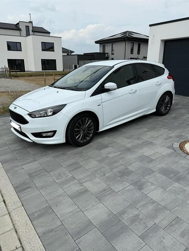 Brugt Ford Focus ST-Line 125 HK (91 kW) 2017 Hvid Sedan