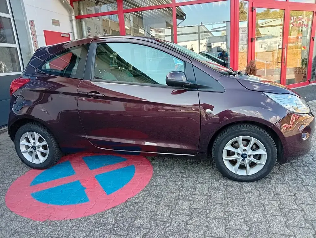 Gebraucht Ford Ka Cool & Sound Edition 69 PS (50 kW) 2014 Rot Kleinwagen