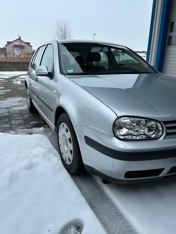 Usata VW Golf IV 75 CV (55 kW) 2003 Argento Utilitaria