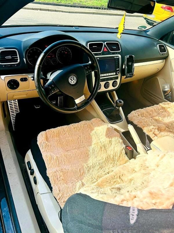 Używany VW Eos Individual 150 KM (110 kW) 2006 Czarny Kabriolet