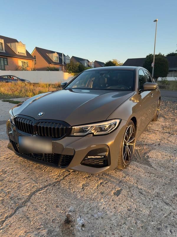 Gebraucht BMW 330 M Sport 265 PS (194 kW) 2020 Grau Limousine