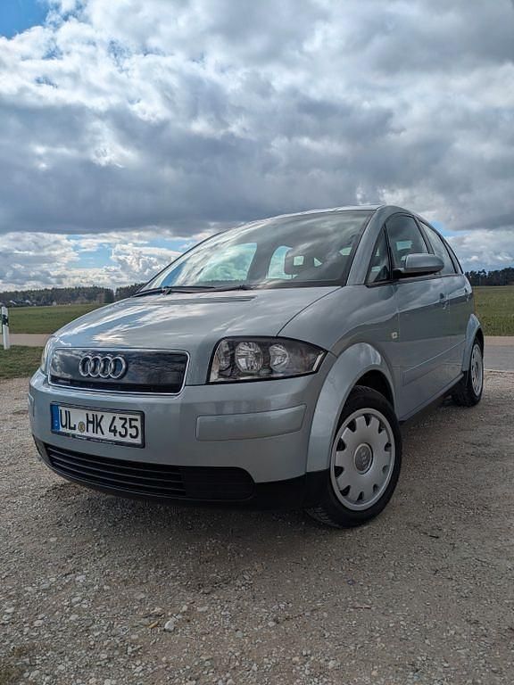 Gebraucht Audi A2 75 PS (55 kW) 2003 Blau Kleinwagen