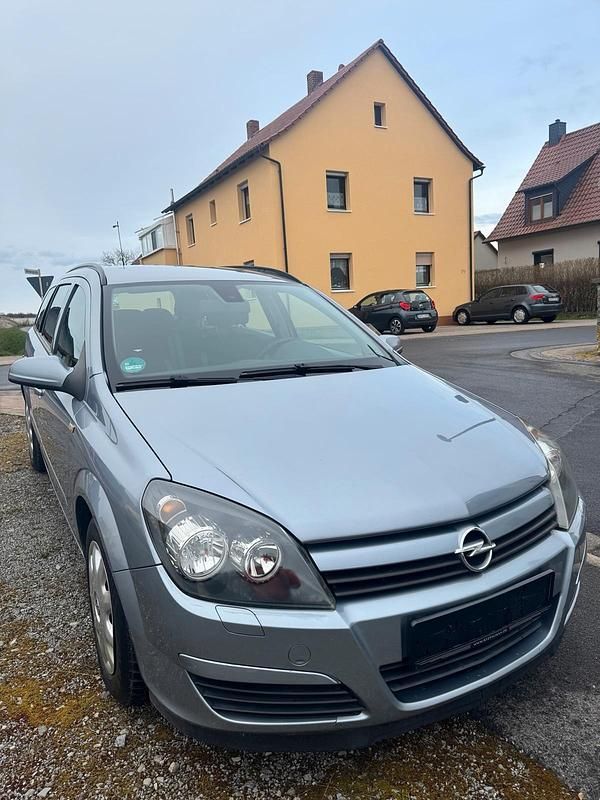 Gebraucht Opel Astra 100 PS (73 kW) 2004 Silber Kombi