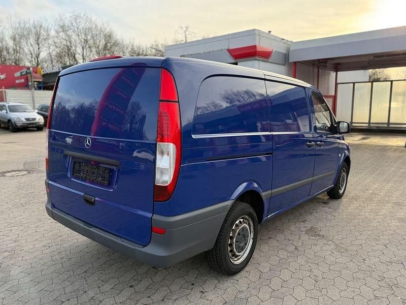Gebraucht Mercedes Vito 95 PS (69 kW) 2014 Blau Van