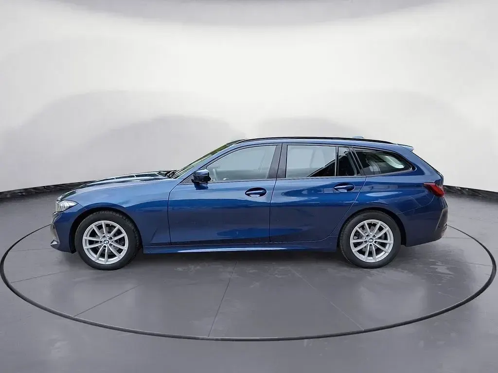 Brugt BMW 318 Shadowline 150 HK (110 kW) 2023 Blå Stationcar